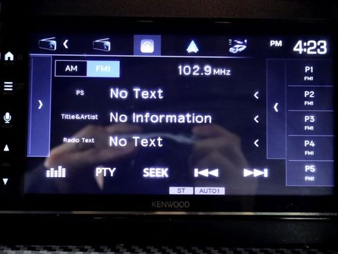 Used 2016 Dodge Challenger SXT image 16