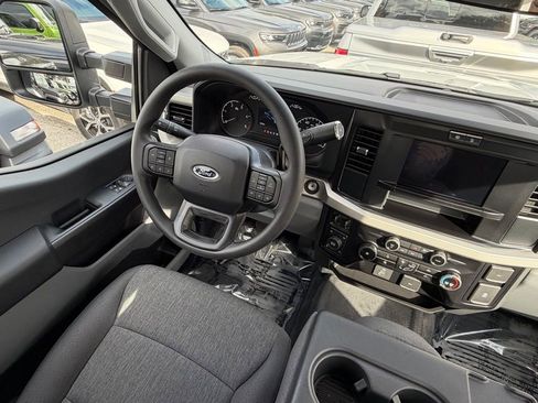 Used 2025 Ford F350 XL w/ XL Driver Assist Package image 31