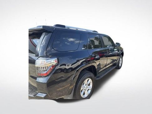 Used 2022 Toyota 4Runner SR5 RWD image 6