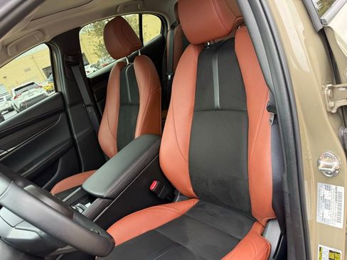 Used 2025 MAZDA MAZDA3 s image 13