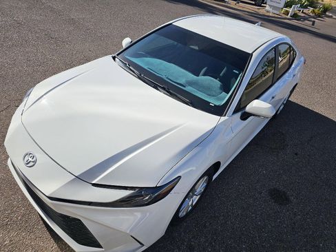 Used 2025 Toyota Camry LE w/ Convenience Package FWD image 16