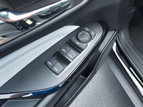 New 2026 Chevrolet Trax LT w/ Driver Confidence Package FWD image 11