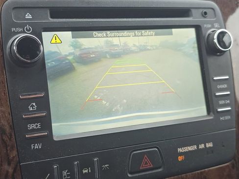 Used 2014 Chevrolet Traverse LT AWD/4WD image 26