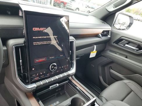 New 2026 GMC Yukon XL Denali w/ Sun & Power Step Package AWD/4WD image 26