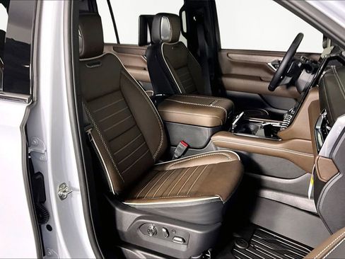 New 2026 GMC Yukon XL Denali Ultimate AWD/4WD image 11