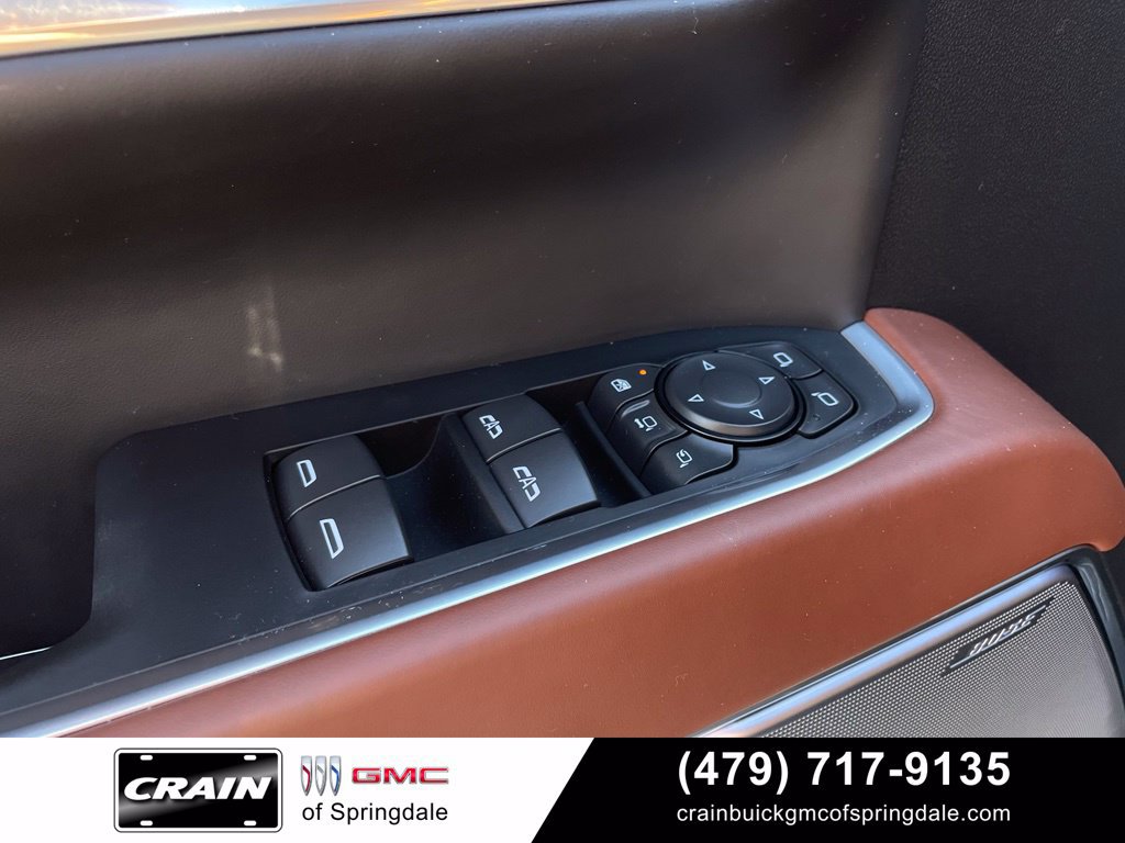 Used 2026 GMC Sierra 2500 Denali Ultimate w/ LPO, Black Badging Package AWD/4WD image 11
