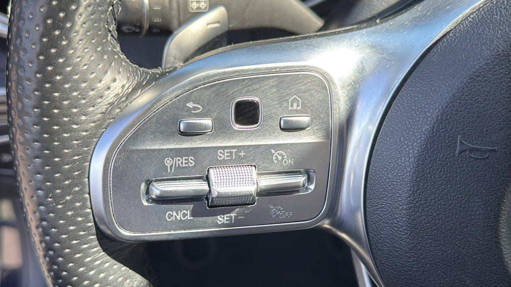 Used 2021 Mercedes-Benz C 300 4MATIC Sedan image 12