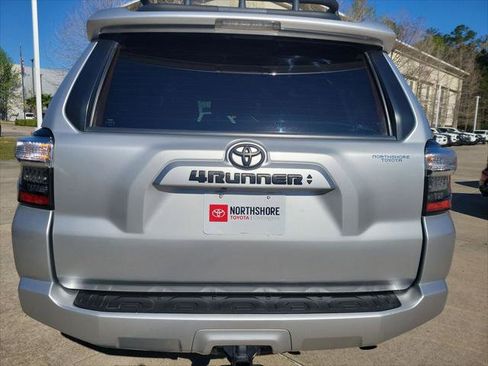 Certified 2022 Toyota 4Runner SR5 image 4