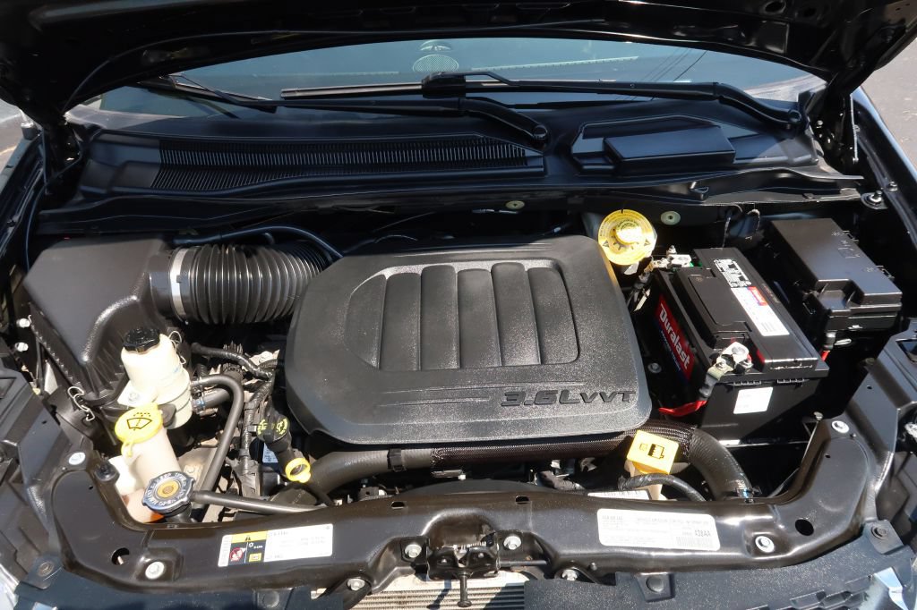 Used 2019 Dodge Grand Caravan SXT FWD image 14