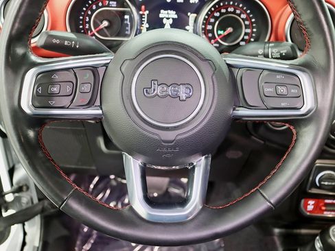 Used 2020 Jeep Gladiator Rubicon image 16