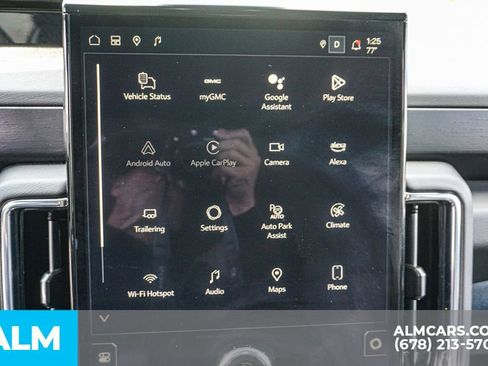 Used 2025 GMC Yukon XL Denali image 36