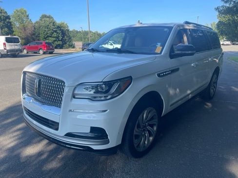 Used 2024 Lincoln Navigator L Reserve AWD/4WD image 1