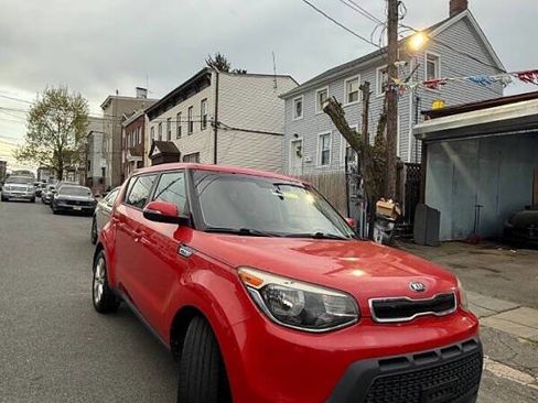Used 2014 Kia Soul + w/ UVO w/Eservices Package FWD image 1