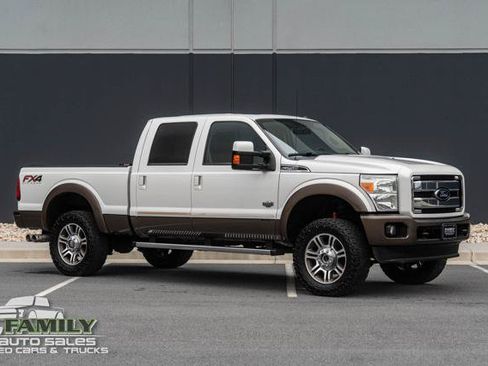 Used 2015 Ford F250 King Ranch w/ FX4 Off-Road Package AWD/4WD image 12