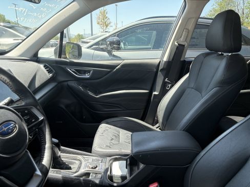 Used 2019 Subaru Forester Limited AWD/4WD image 8