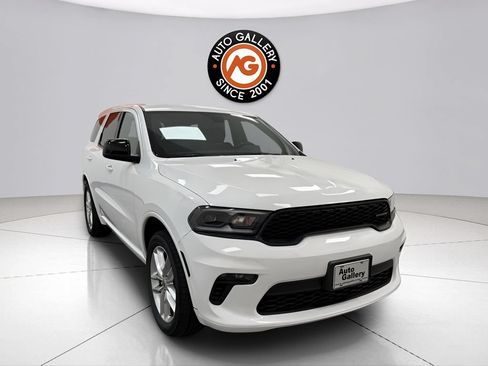 Used 2023 Dodge Durango GT w/ Trailer Tow Group IV AWD/4WD image 1