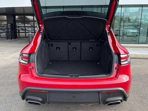 New 2026 Porsche Macan AWD/4WD image 9