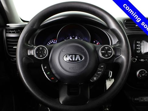 Used 2015 Kia Soul Base image 21