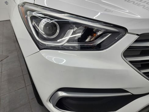 Used 2018 Hyundai Santa Fe Sport image 20