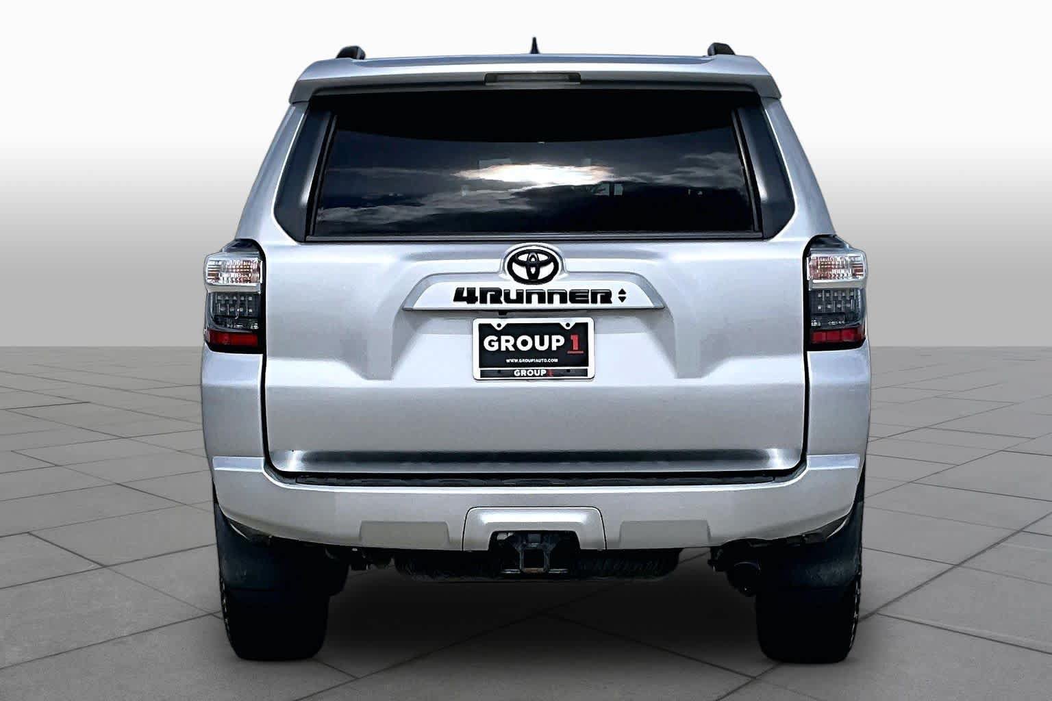 Used 2022 Toyota 4Runner SR5 Premium w/ Moonroof Package RWD image 5