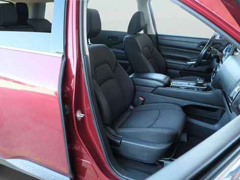 Used 2023 Nissan Pathfinder SV image 26