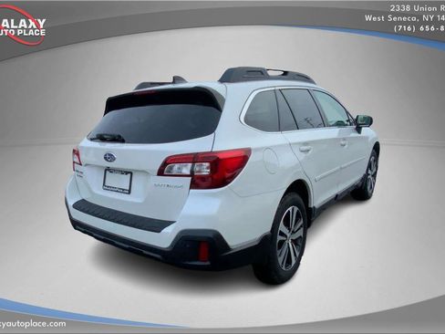 Used 2018 Subaru Outback 2.5i Limited image 5