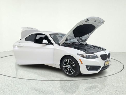 Used 2019 BMW 230i xDrive Coupe w/ Premium Package image 11