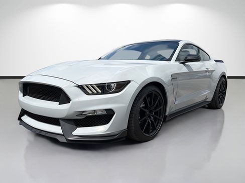 Used 2017 Ford Mustang Shelby GT350 w/ Electronics Package RWD image 7