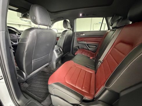 Used 2022 Volkswagen Atlas Cross Sport SEL Premium R-Line AWD/4WD image 20