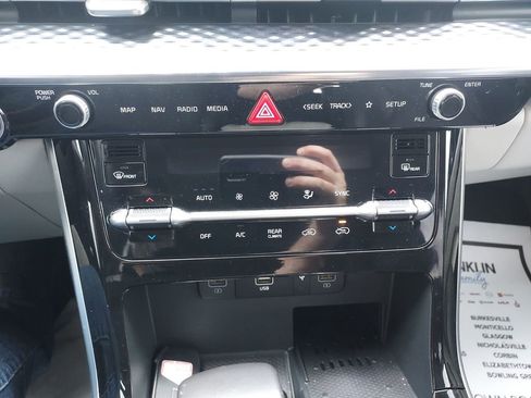 Used 2024 Kia Carnival SX Prestige FWD image 25