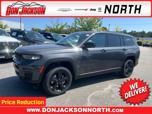 New 2025 Jeep Grand Cherokee L Altitude image 1