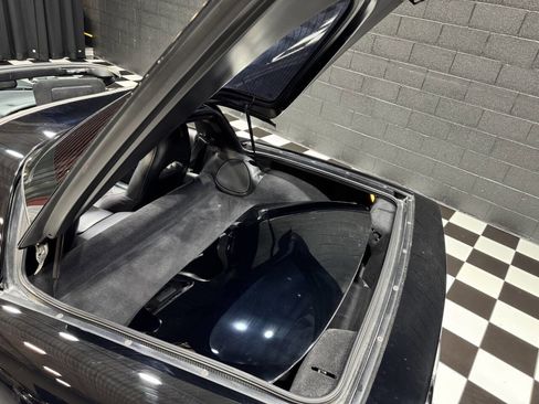 Used 2004 Chevrolet Corvette Coupe w/ Roof Package image 14