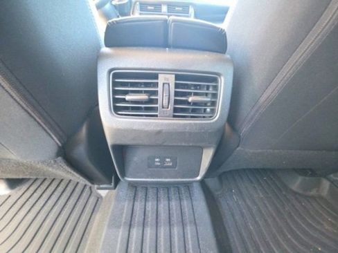 Used 2023 Nissan Rogue SV image 25