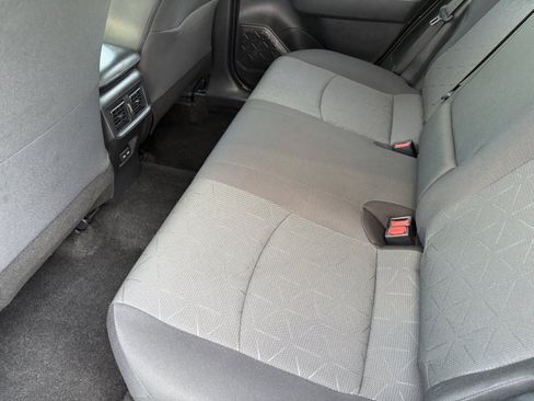 Used 2024 Toyota RAV4 XLE FWD image 9