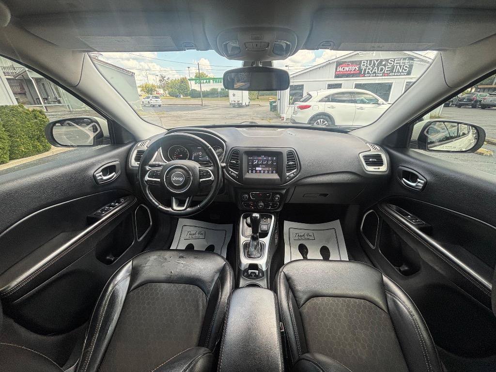 Used 2018 Jeep Compass Latitude w/ Popular Equipment Group AWD/4WD image 16
