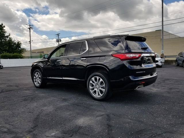 Used 2021 Chevrolet Traverse Premier AWD/4WD image 8