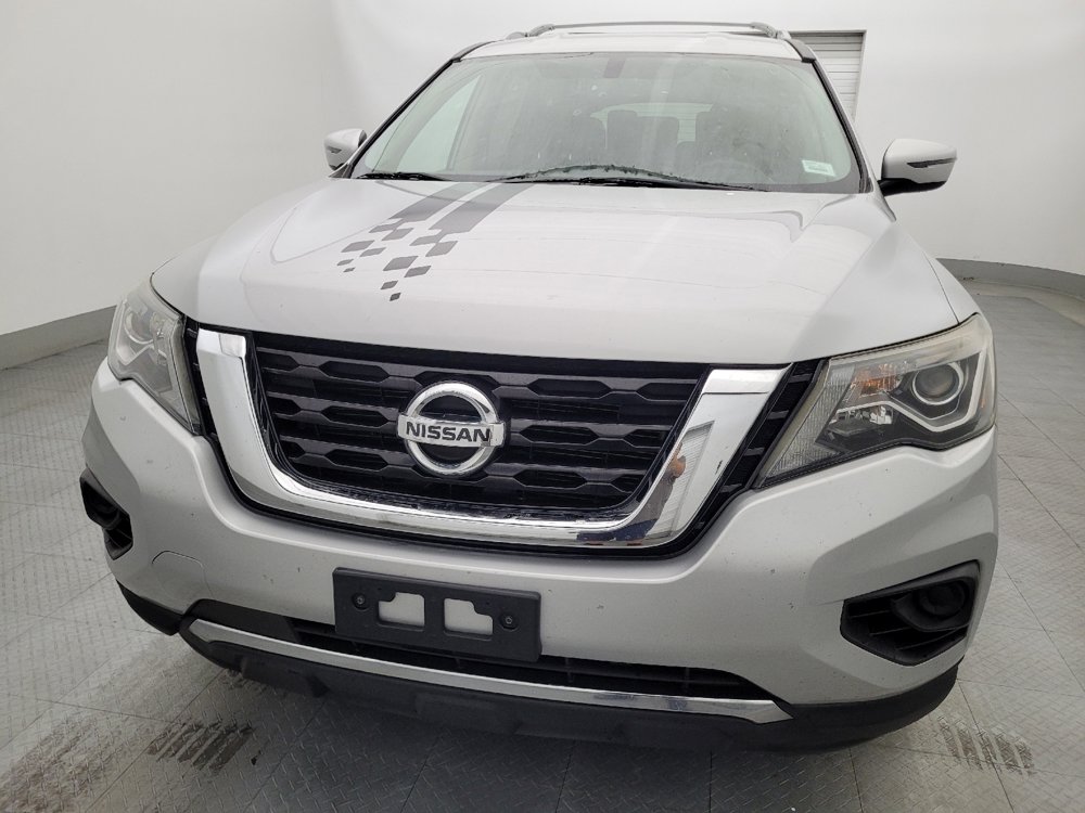 Used 2019 Nissan Pathfinder S AWD/4WD image 15