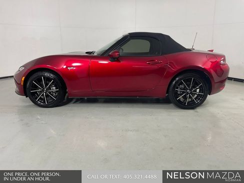 New 2026 MAZDA MX-5 Miata Grand Touring RWD image 9