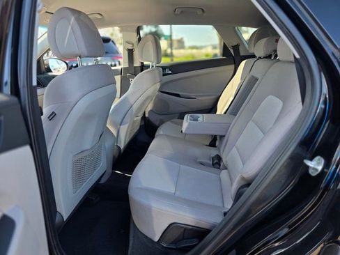 Used 2016 Hyundai Tucson SE w/ Option Group 02 FWD image 14