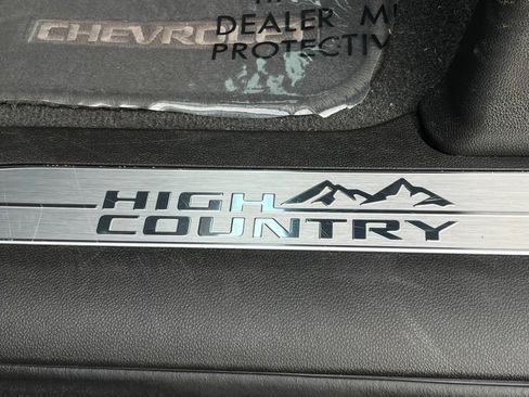Used 2023 Chevrolet Silverado 2500 High Country w/ Z71 Off-Road Package AWD/4WD image 82