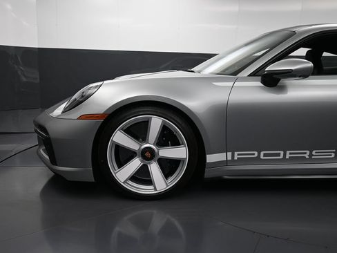 Certified 2025 Porsche 911 Turbo AWD/4WD image 12