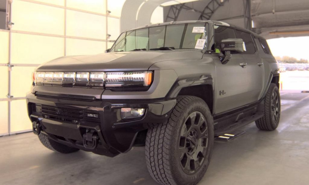 Used 2026 GMC Hummer EV 3X AWD/4WD image 2