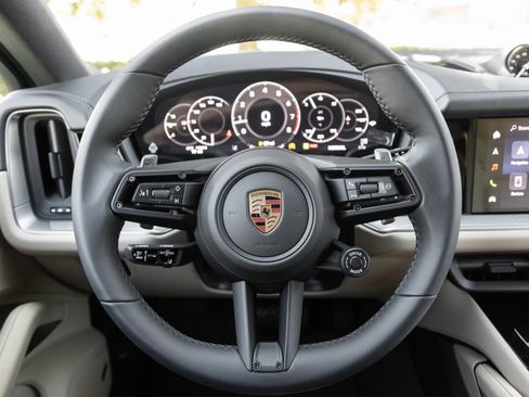Certified 2026 Porsche Cayenne Coupe AWD/4WD image 13