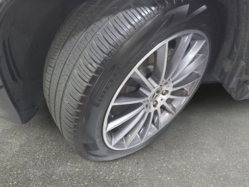 Used 2024 Mercedes-Benz GLE 450e 4MATIC image 31