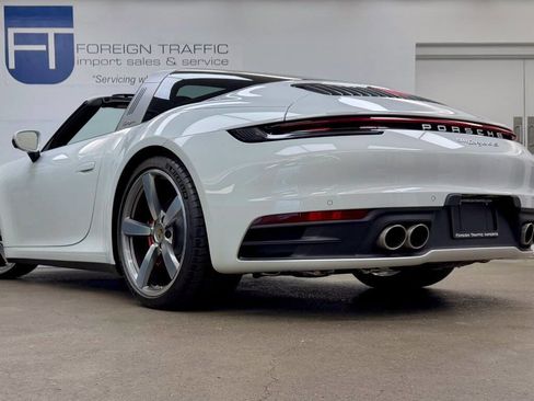 Used 2024 Porsche 911 Targa 4S w/ Premium Package image 49