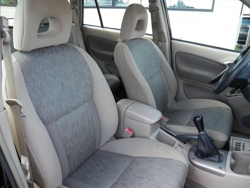 Used 2001 Toyota RAV4 2WD image 10