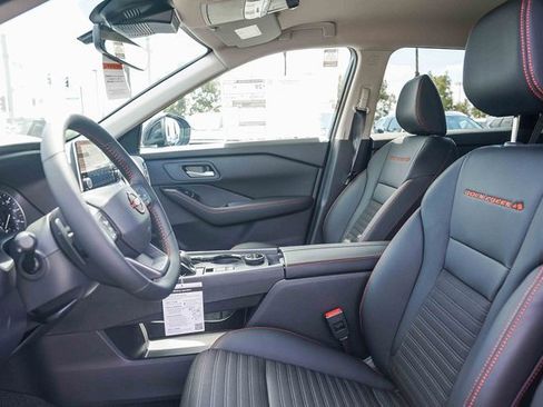 New 2026 Nissan Rogue SV image 18