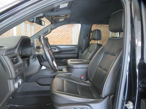 Used 2021 GMC Yukon XL SLT RWD image 15