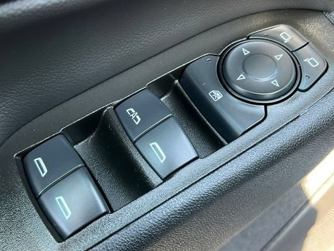 Used 2024 Chevrolet Equinox LT AWD/4WD image 16