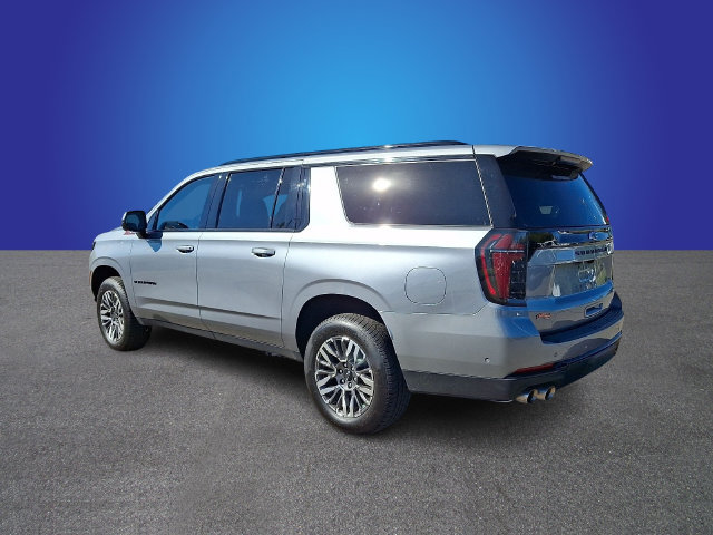 Used 2025 Chevrolet Suburban Z71 AWD/4WD image 6